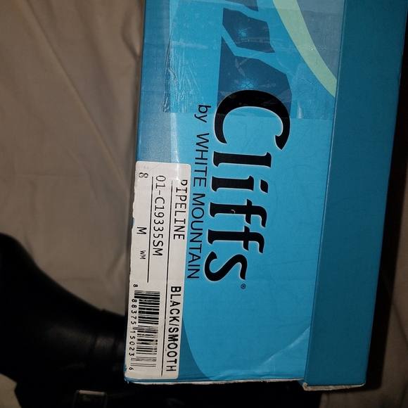 $137 off Retail🆕️ Cliffs Black Pipeline Zipper Boots👢firm price - Picture 5 of 8